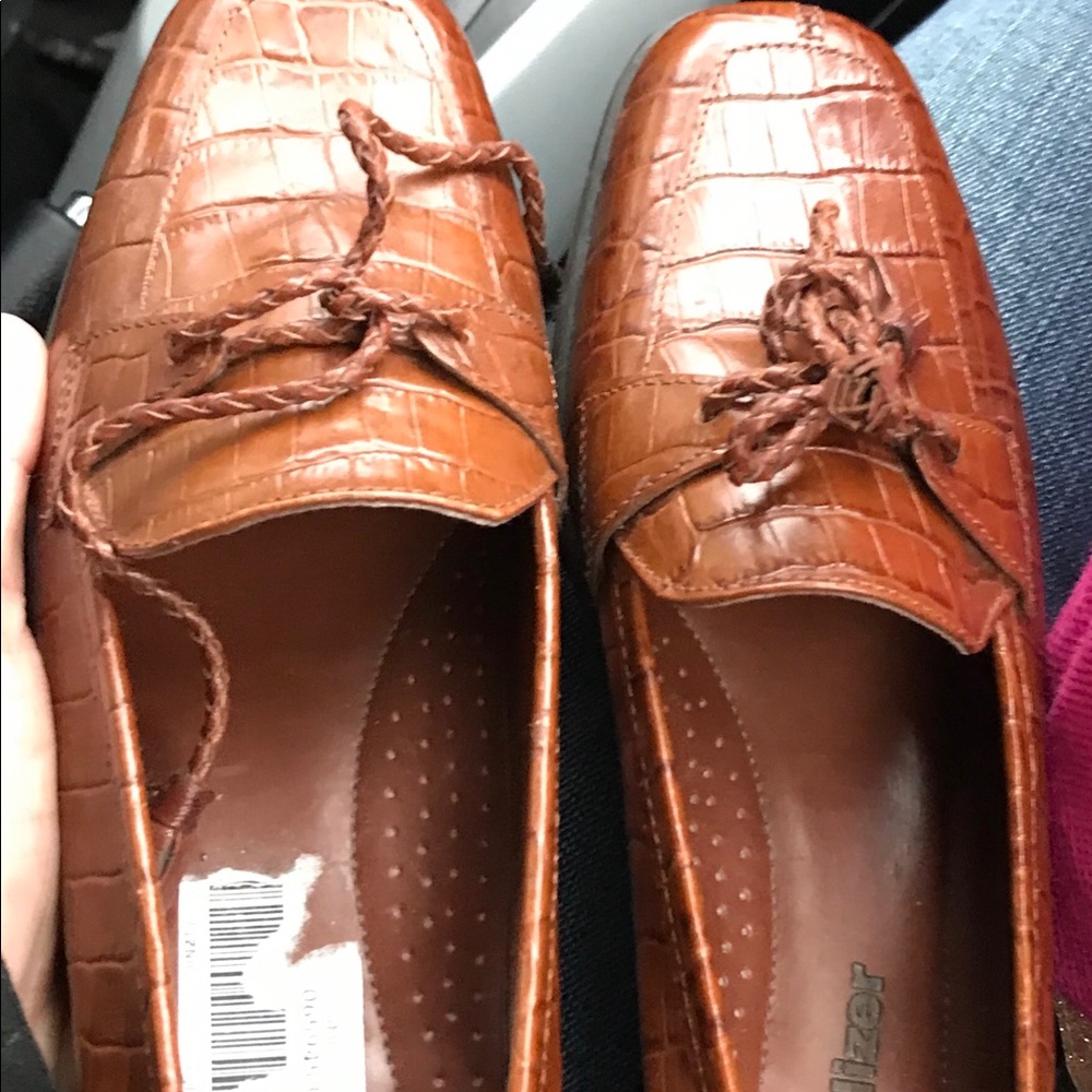 Size 6 naturalizer shoe